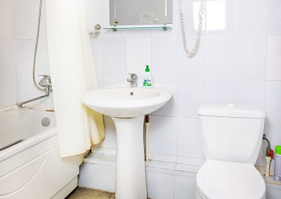 Однокомнатный двухместный номер Эконом в санатории «Вернер» в г. Ессентуки - фотография