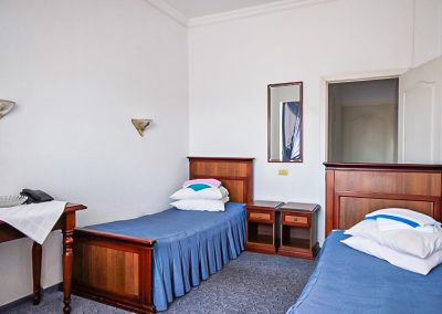 Однокомнатный двухместный номер Стандарт в санатории «Вернер» в г. Ессентуки - фотография