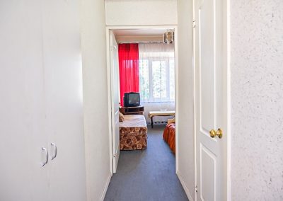 Однокомнатный двухместный номер Стандарт в санатории «Вернер» в г. Ессентуки - фотография