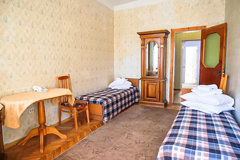 Номер «Эконом двухкомнатный 4-местный» в санатории «Вернер» в г. Ессентуки - фотография