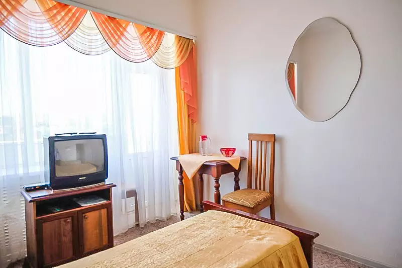 Однокомнатный двухместный номер Эконом в санатории «Вернер» в г. Ессентуки - фотография