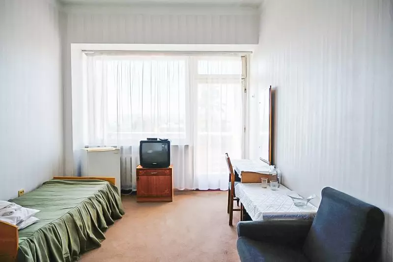 Однокомнатный одноместный номер Эконом в санатории «Вернер» в г. Ессентуки - фотография