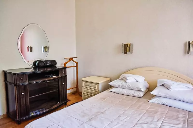 Двухкомнатный номер Комфорт в санатории «Вернер» в г. Ессентуки - фотография